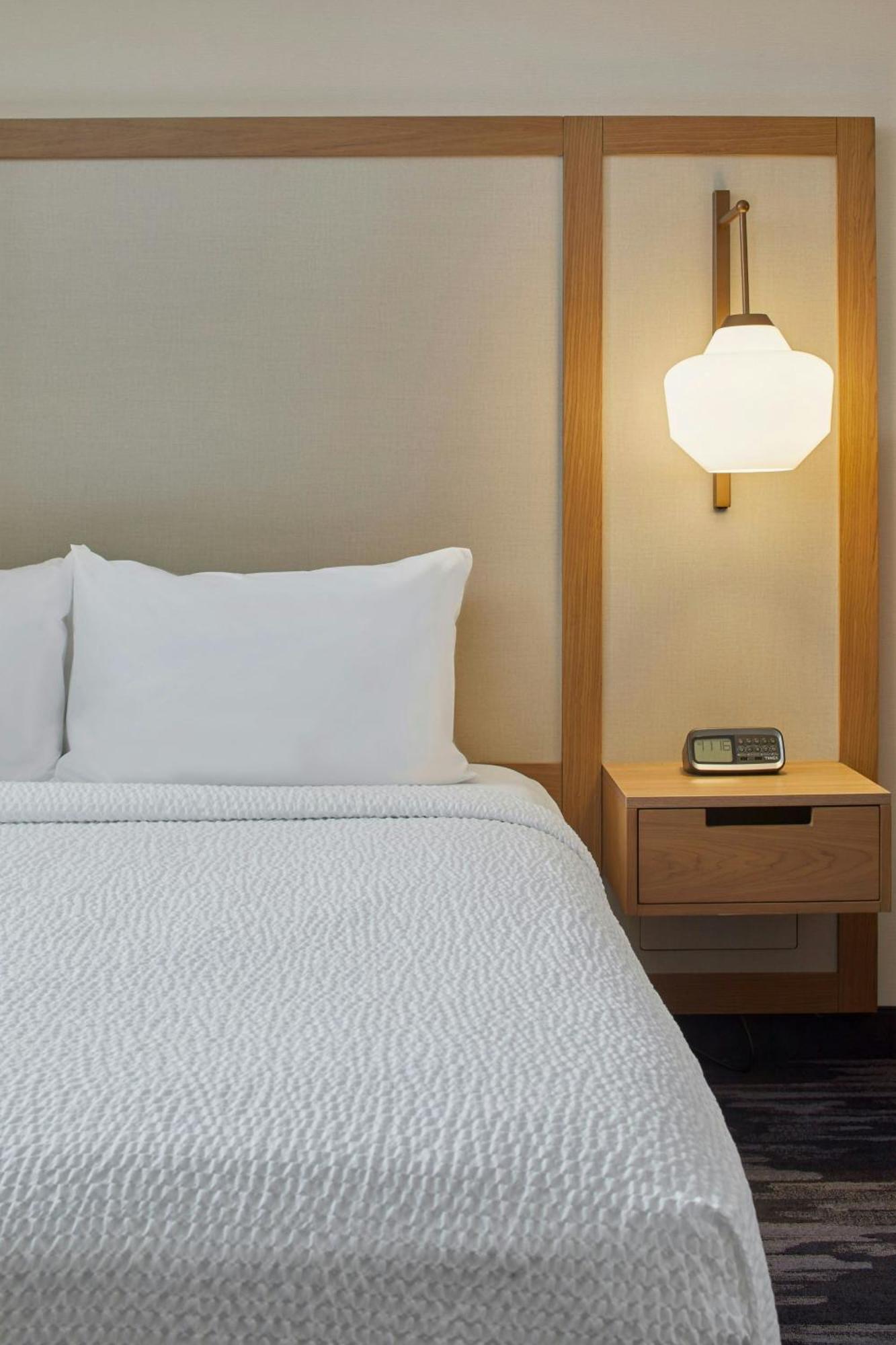 Fairfield Inn & Suites By Marriott Albany Airport Екстер'єр фото