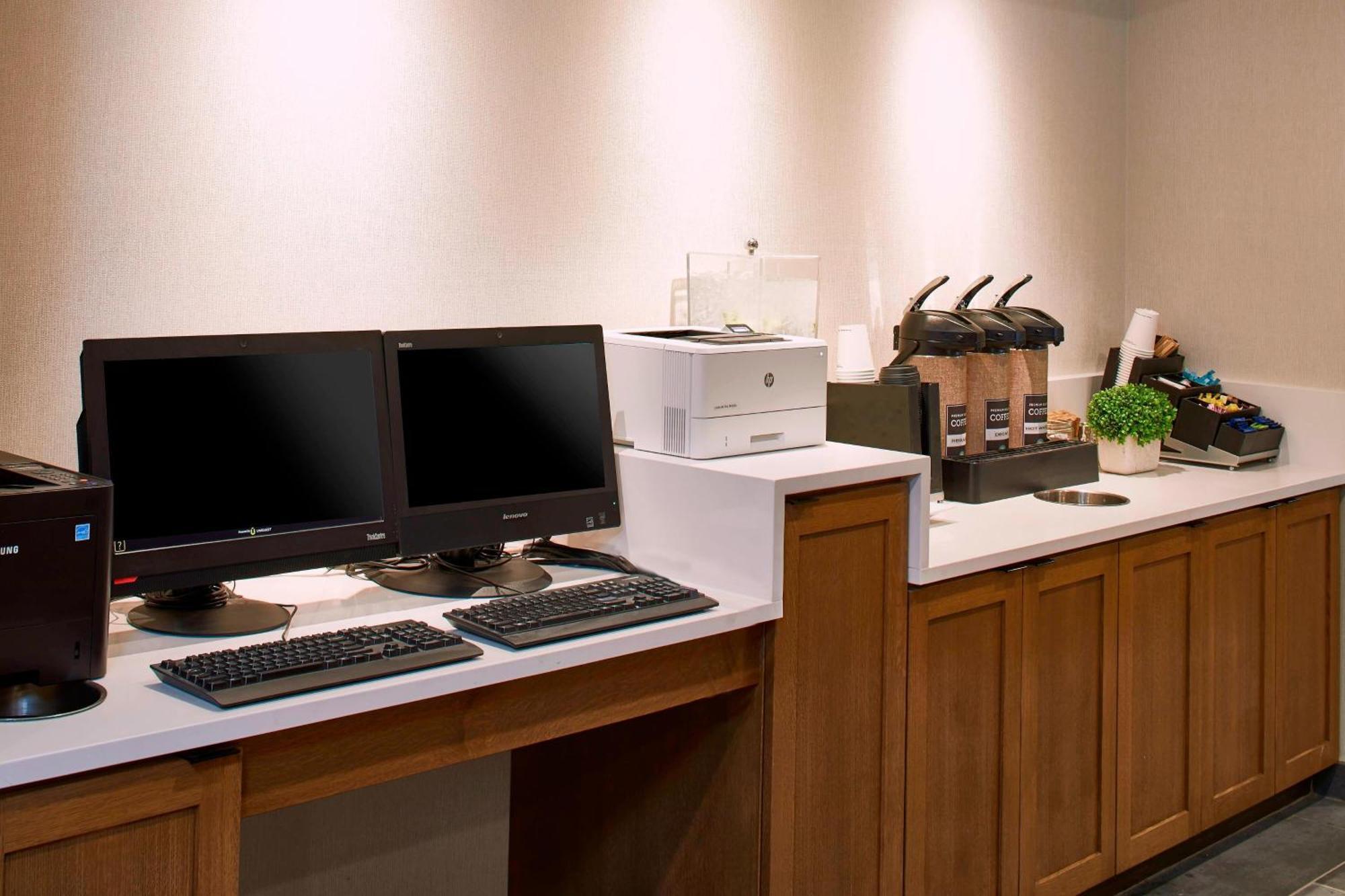 Fairfield Inn & Suites By Marriott Albany Airport Екстер'єр фото