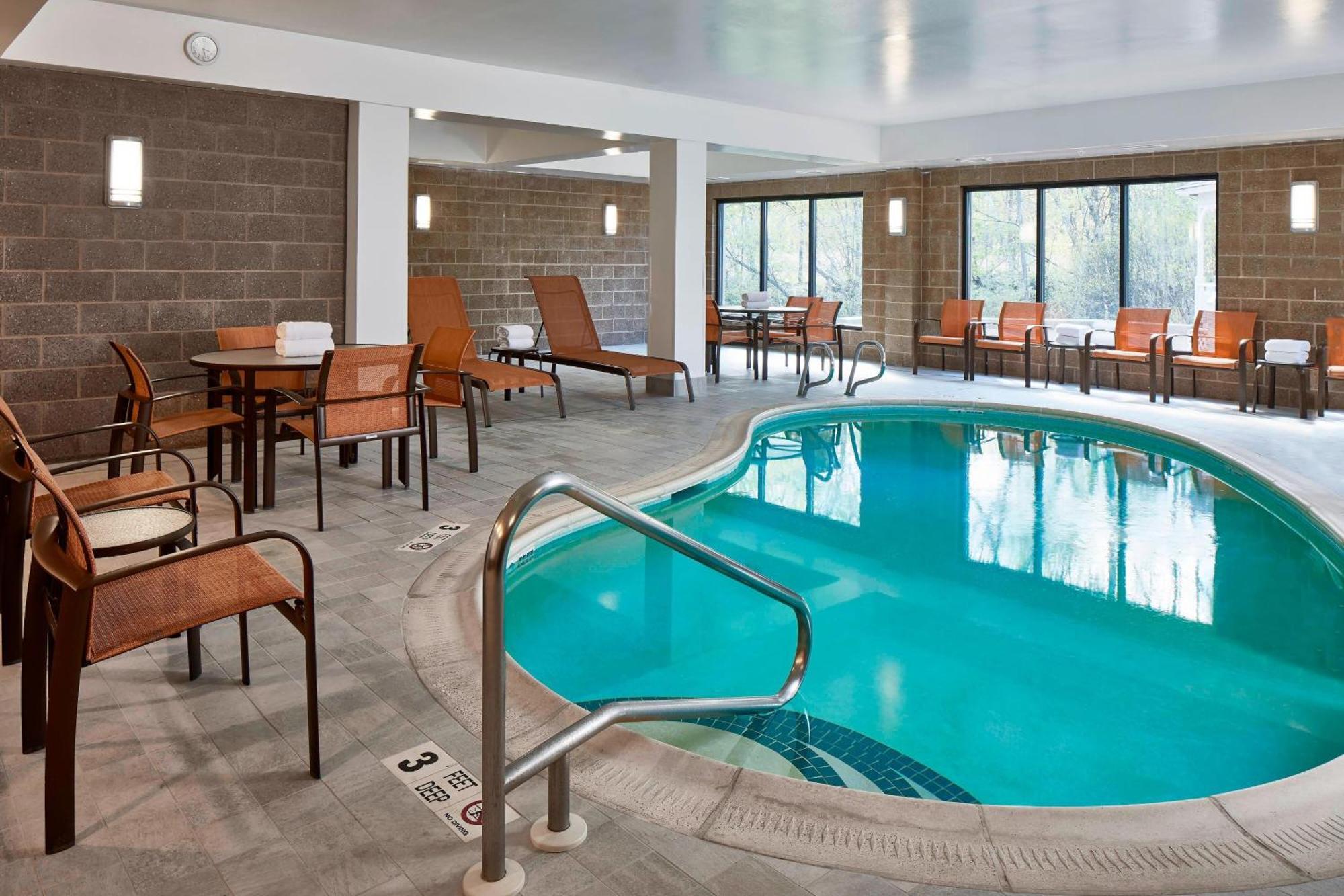 Fairfield Inn & Suites By Marriott Albany Airport Екстер'єр фото